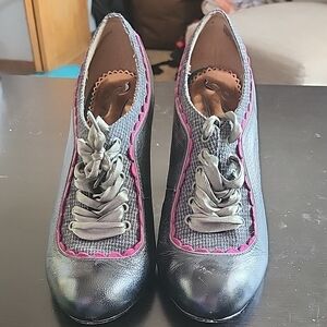 Stylish Black and Pink Women's Shoes